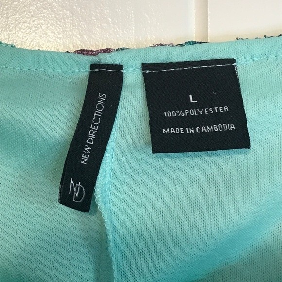 New Directions Blouse with Floral Lace Overlay - Picture 8 of 11